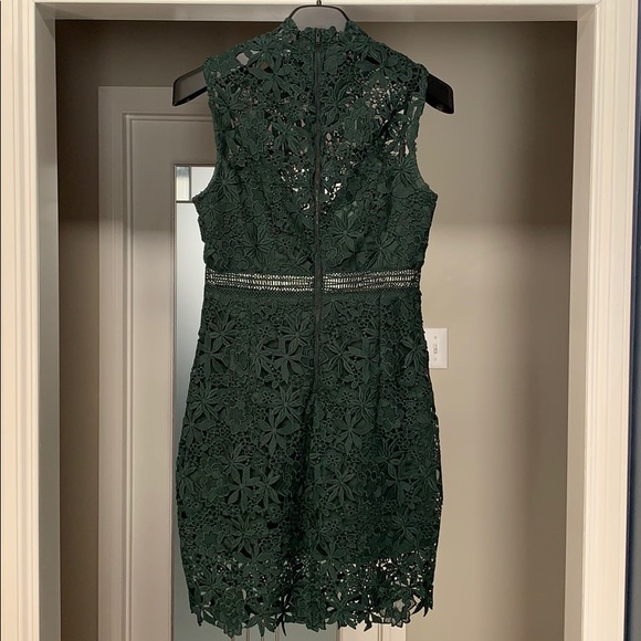 Beautiful green Bardot lace dress - Picture 5 of 11